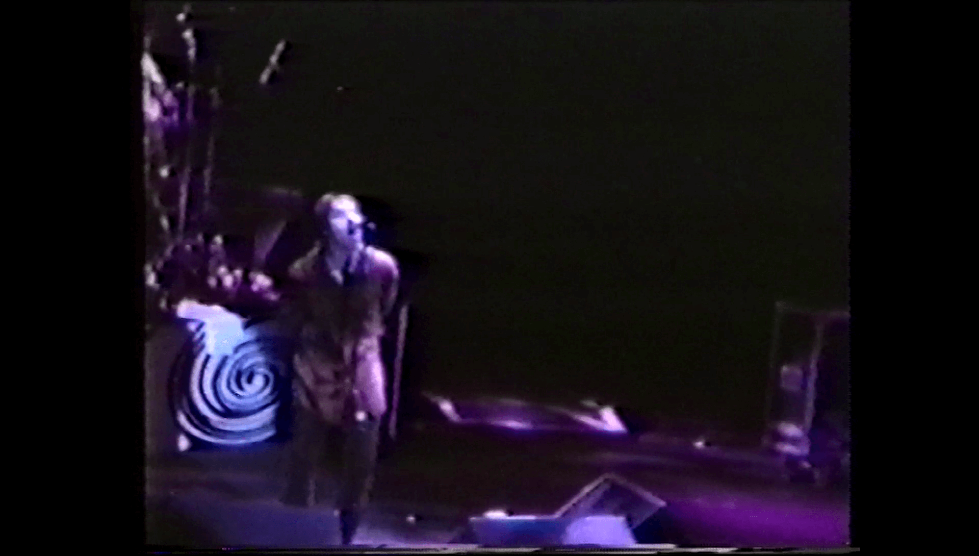 Oasis at Jones Beach Theatre; Long Island, NY - September 7, 1996