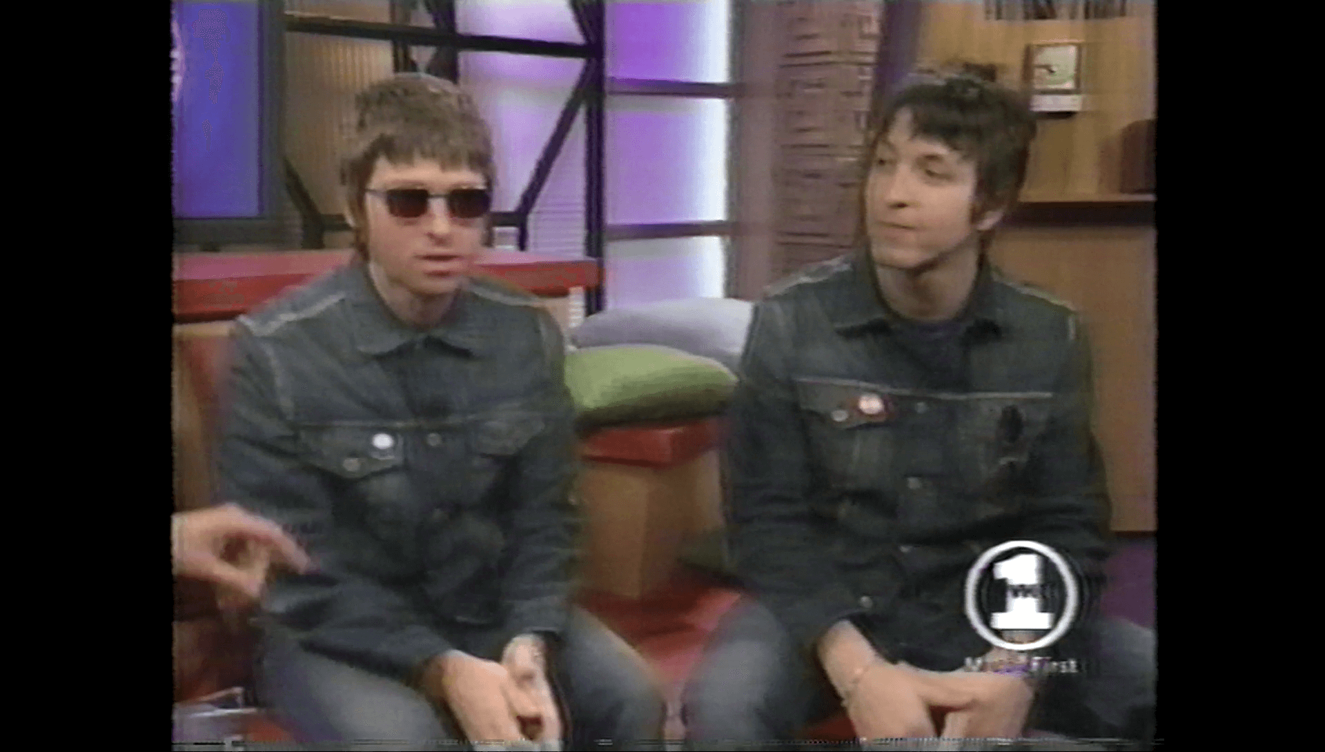 Oasis on The Daily One (VH1) - April 2000