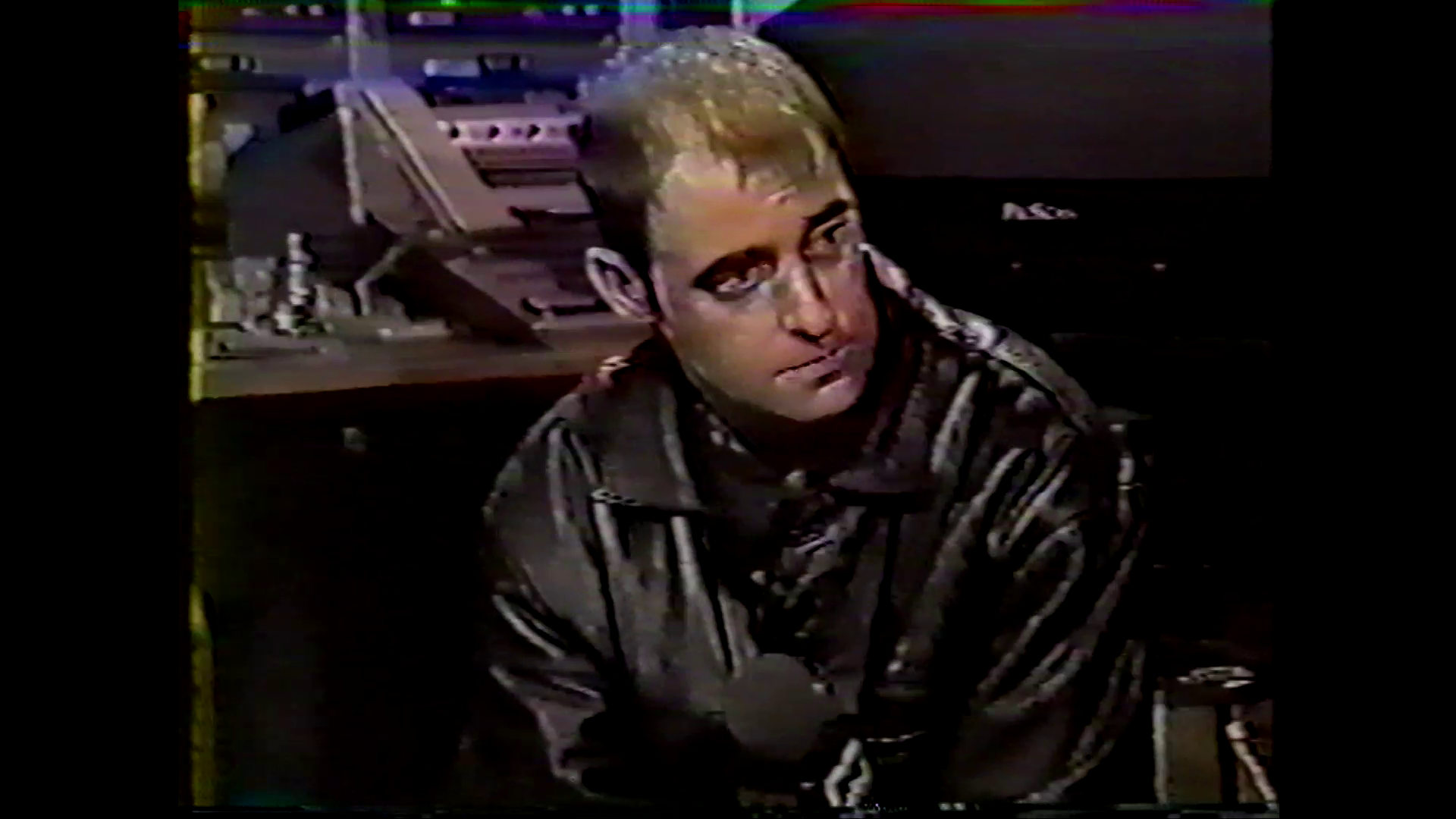 Oasis at Various Clips - ?????, 1995