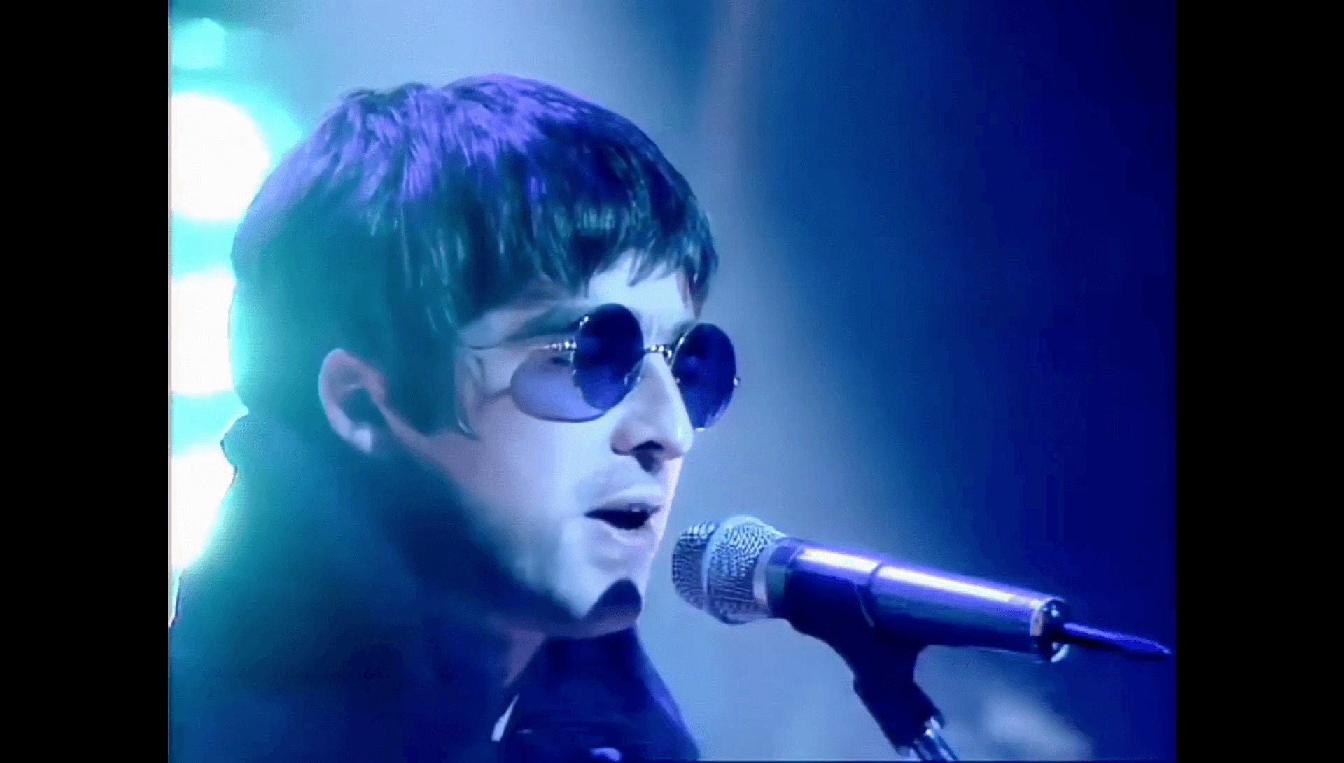Oasis at Elstree Studios (UK) - February 21, 1996