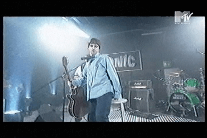 Oasis at Italy - November 17, 1997