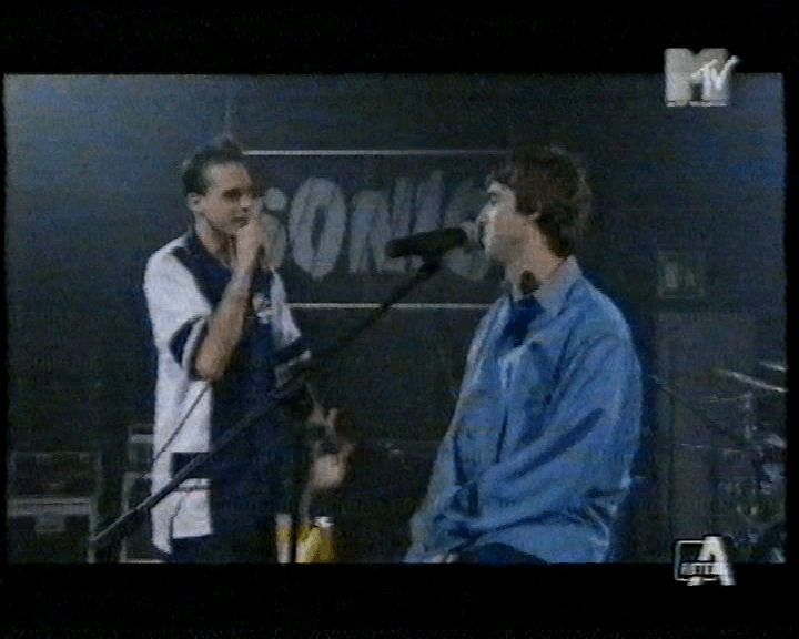 Oasis at Italy - November 17, 1997