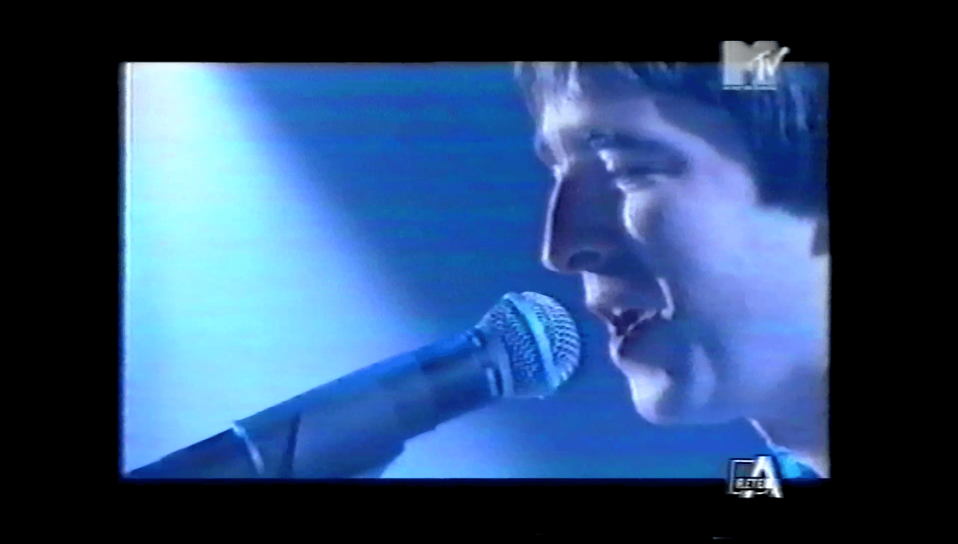 Oasis at Italy - November 17, 1997