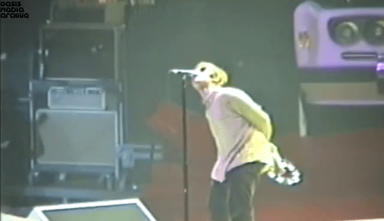Oasis at Deutschlandhalle, Berlin, Germany - November 22, 1997