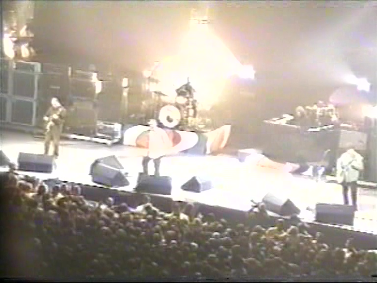 Oasis at Patriot Center; Washington, DC - January 9, 1998