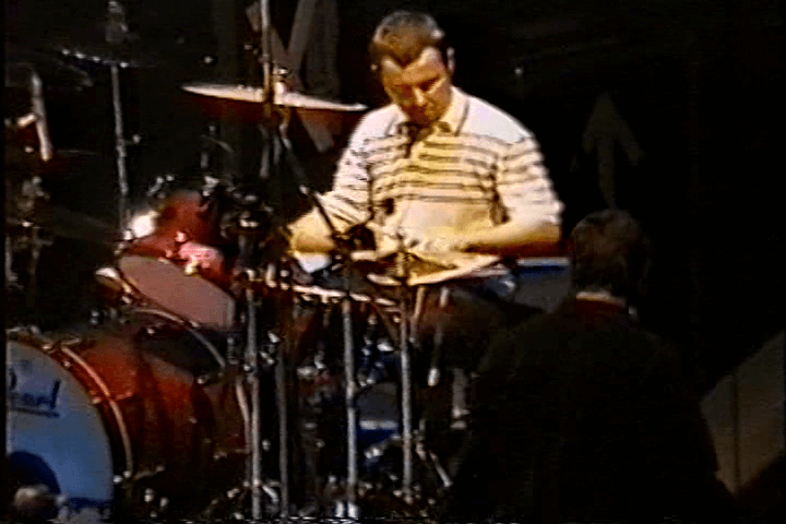 Oasis at Continental Airlines Arena; E Rutherford, NJ - January 12, 1998
