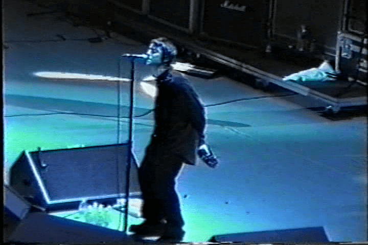 Oasis at Continental Airlines Arena; E Rutherford, NJ - January 12, 1998