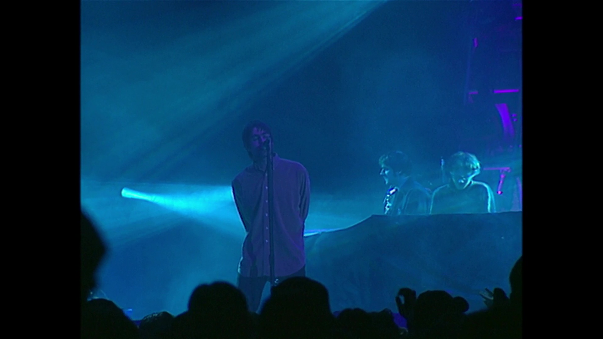 Oasis at Maple Leaf Gardens; Toronto, Canada - January 15, 1998