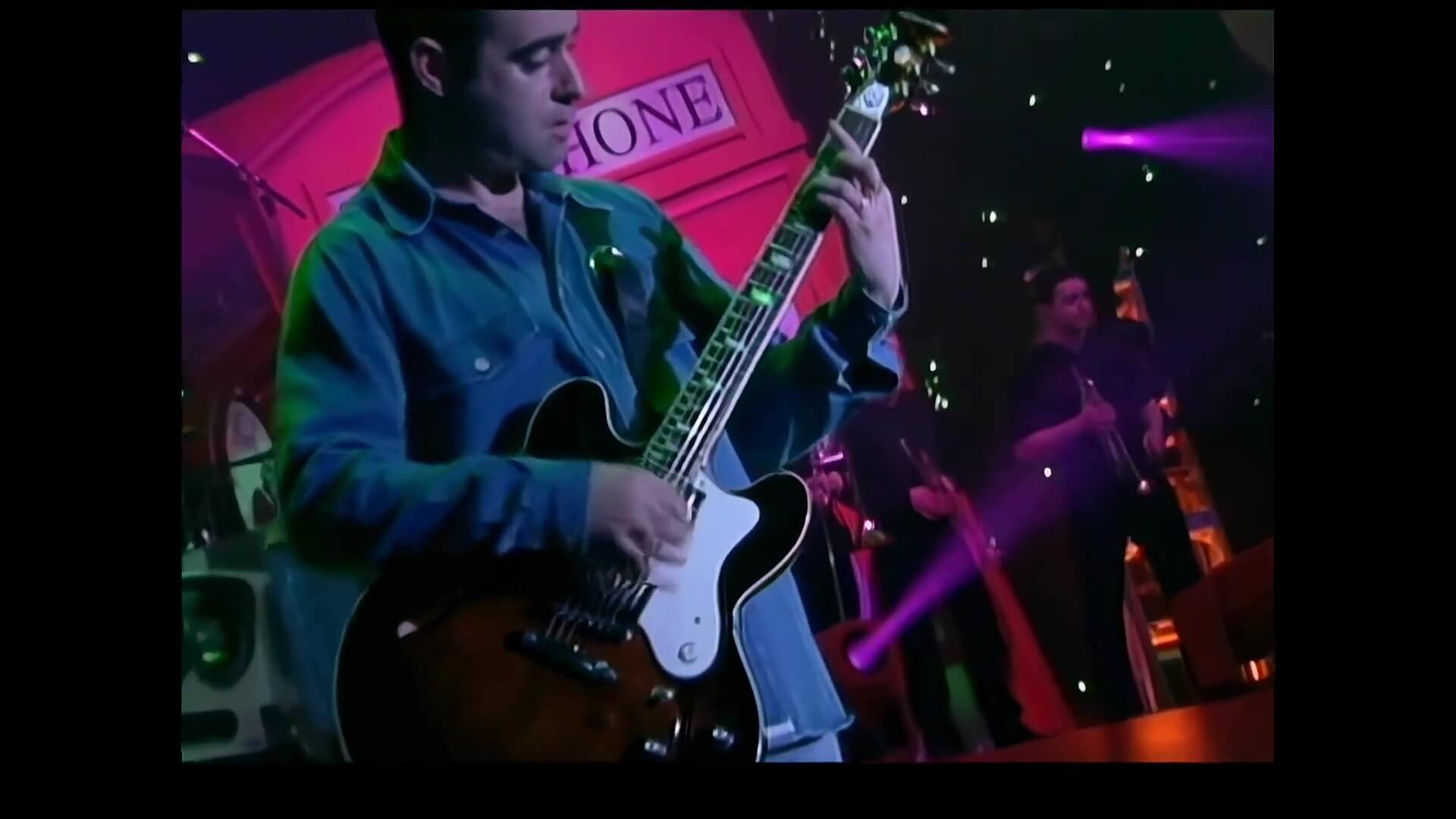 Oasis at '.$OASIS_SHOW_VENUE.' - '.$OASIS_SHOW_DATE.'