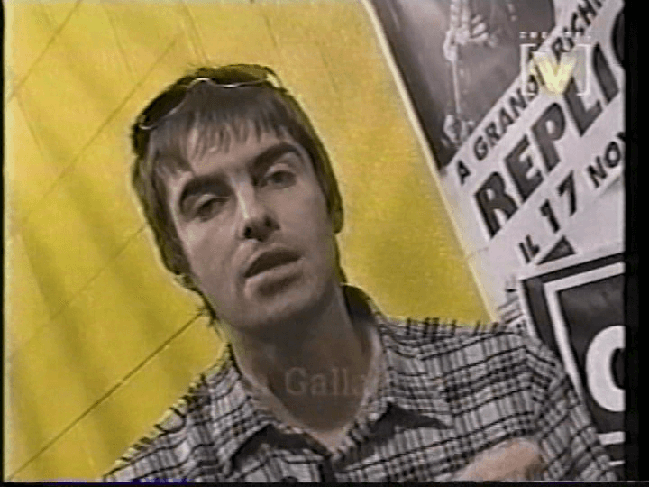 Oasis at HKCEC Hall 3; Hong Kong - February 22, 1998