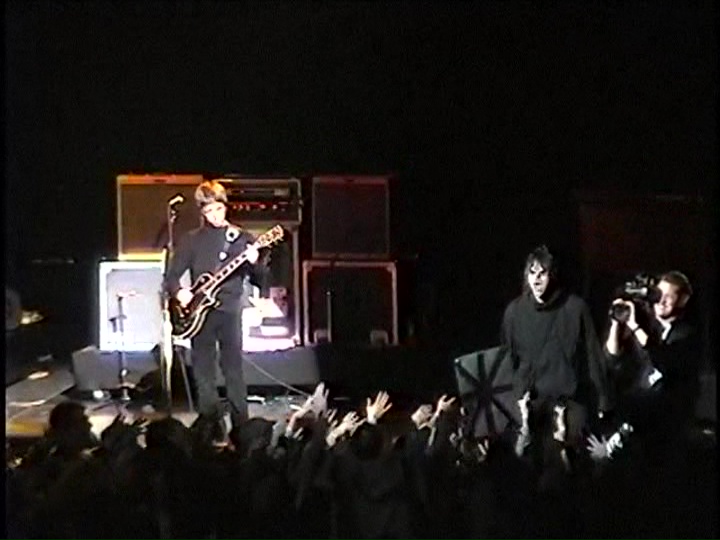 Oasis at First Union Center, Philadelphia, PA, USA - December 3, 1999