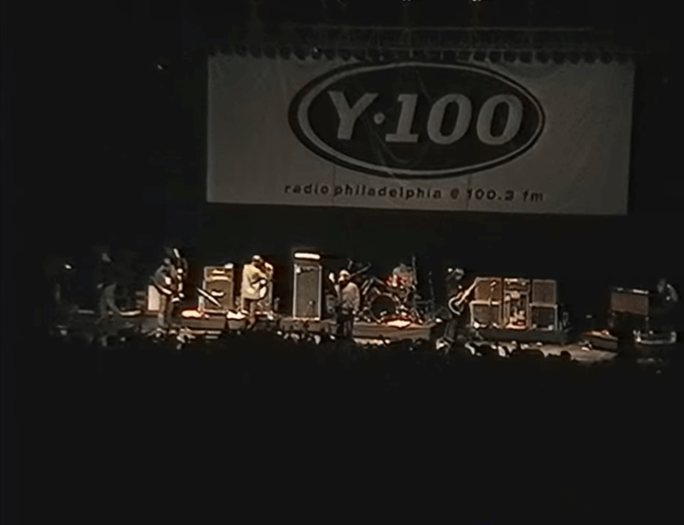 Oasis at First Union Center, Philadelphia, PA, USA - December 3, 1999