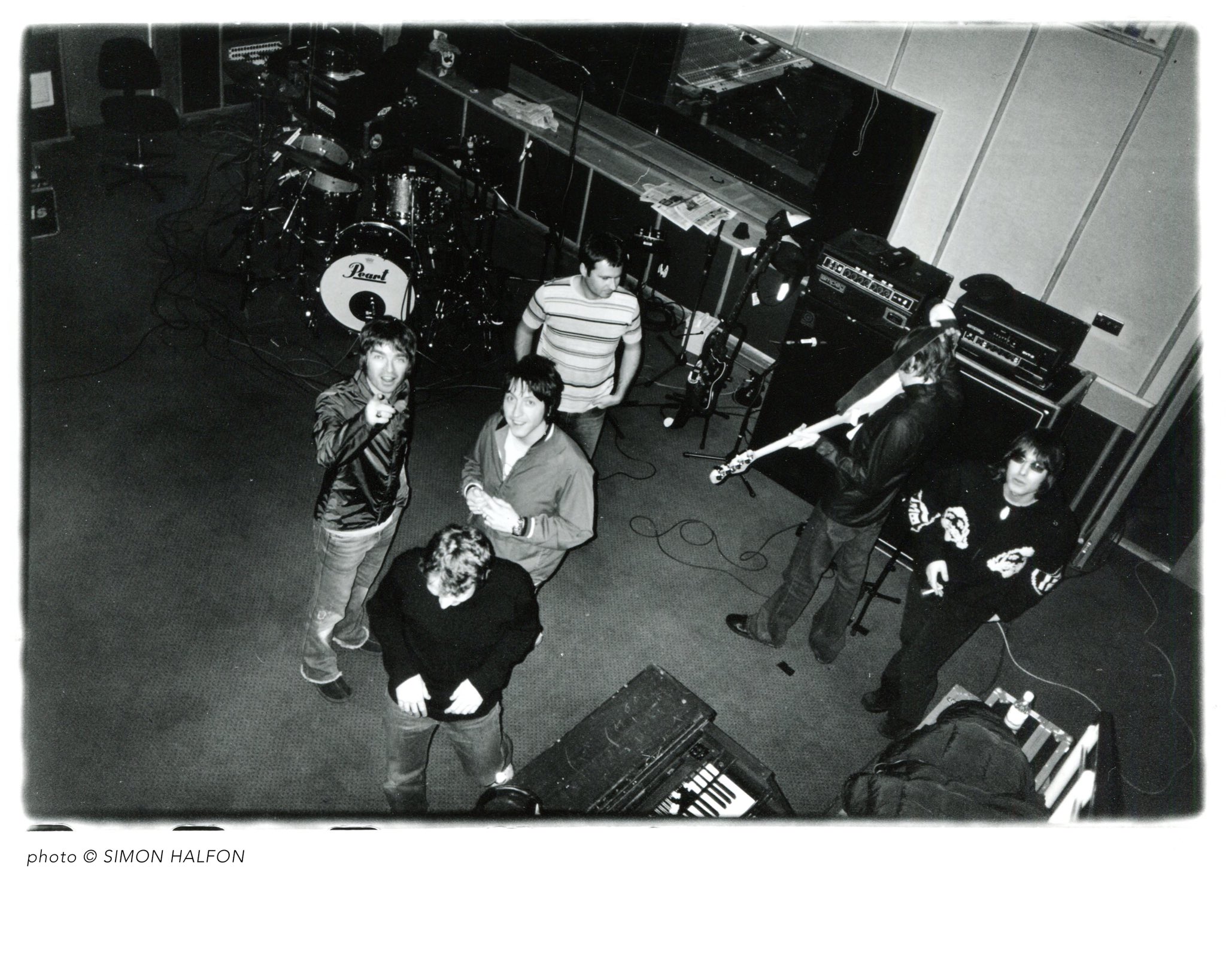 Oasis at Maida Vale Studios, London - January 20, 2000