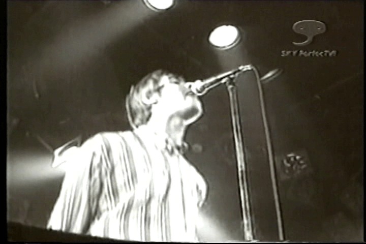 Oasis in Japan 2000
