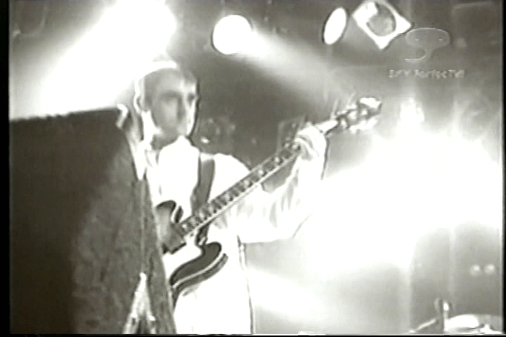 Oasis in Japan 2000