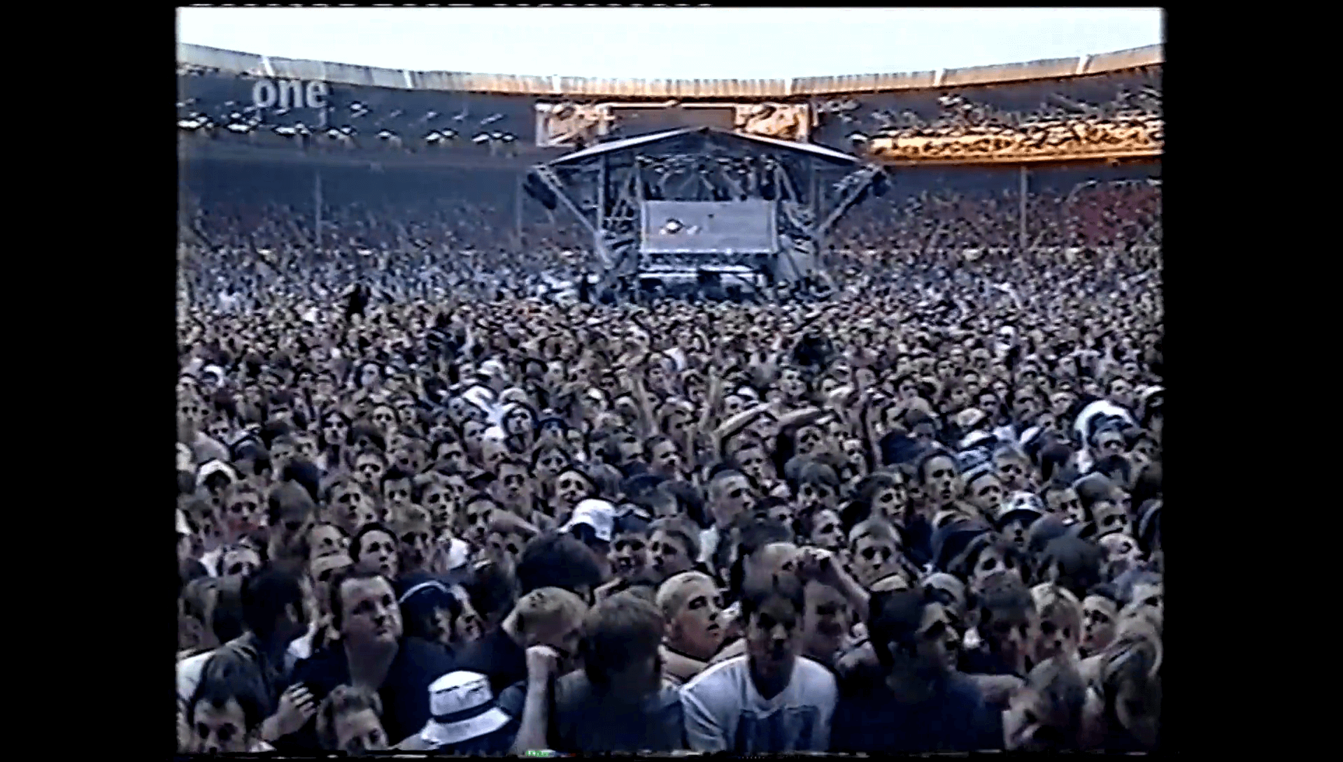Oasis at '.$OASIS_SHOW_VENUE.' - '.$OASIS_SHOW_DATE.'