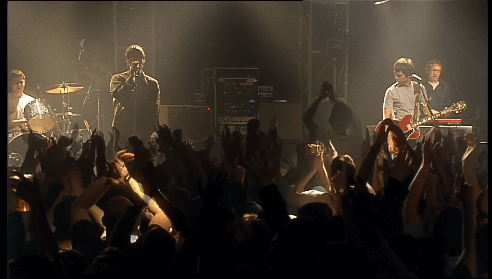 Oasis at Barrowlands; Glasgow, Scotland - October 13, 2001