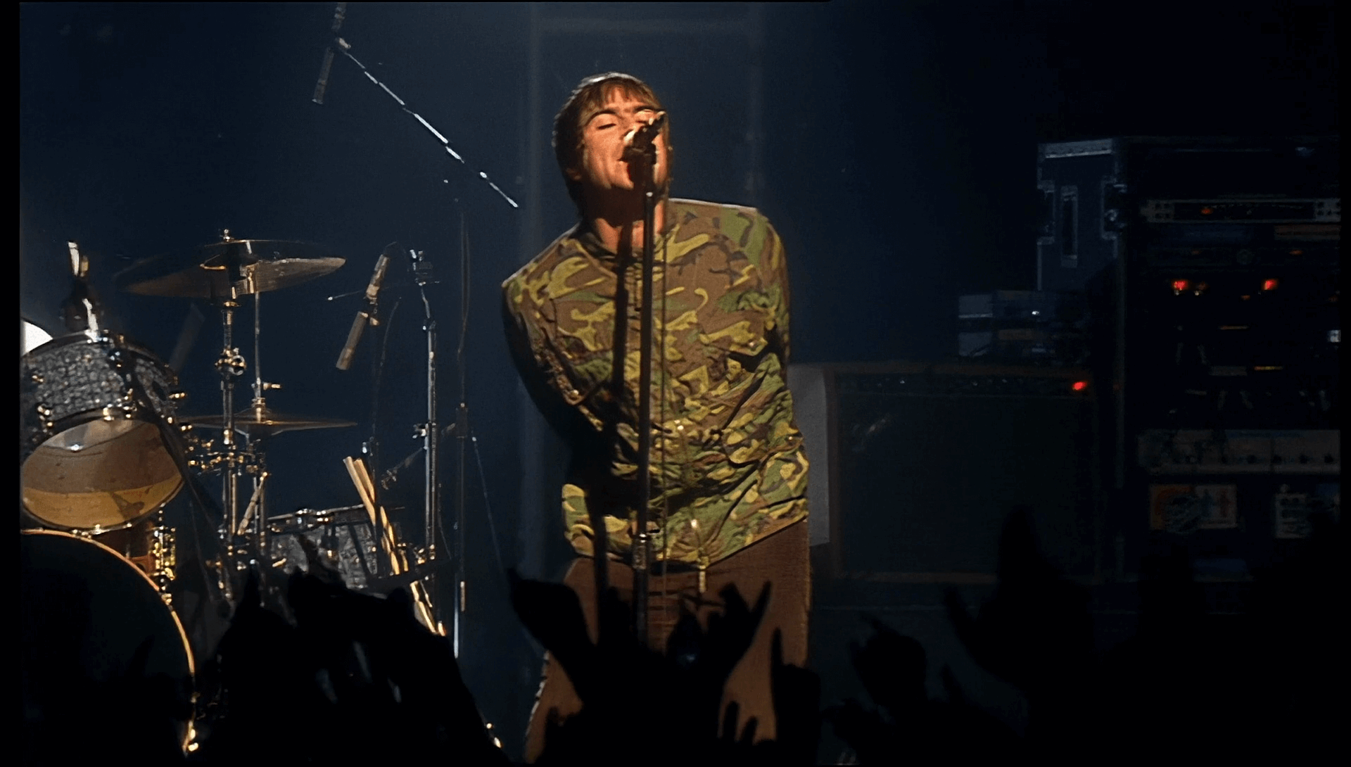 Oasis at Barrowlands; Glasgow, Scotland - October 13, 2001