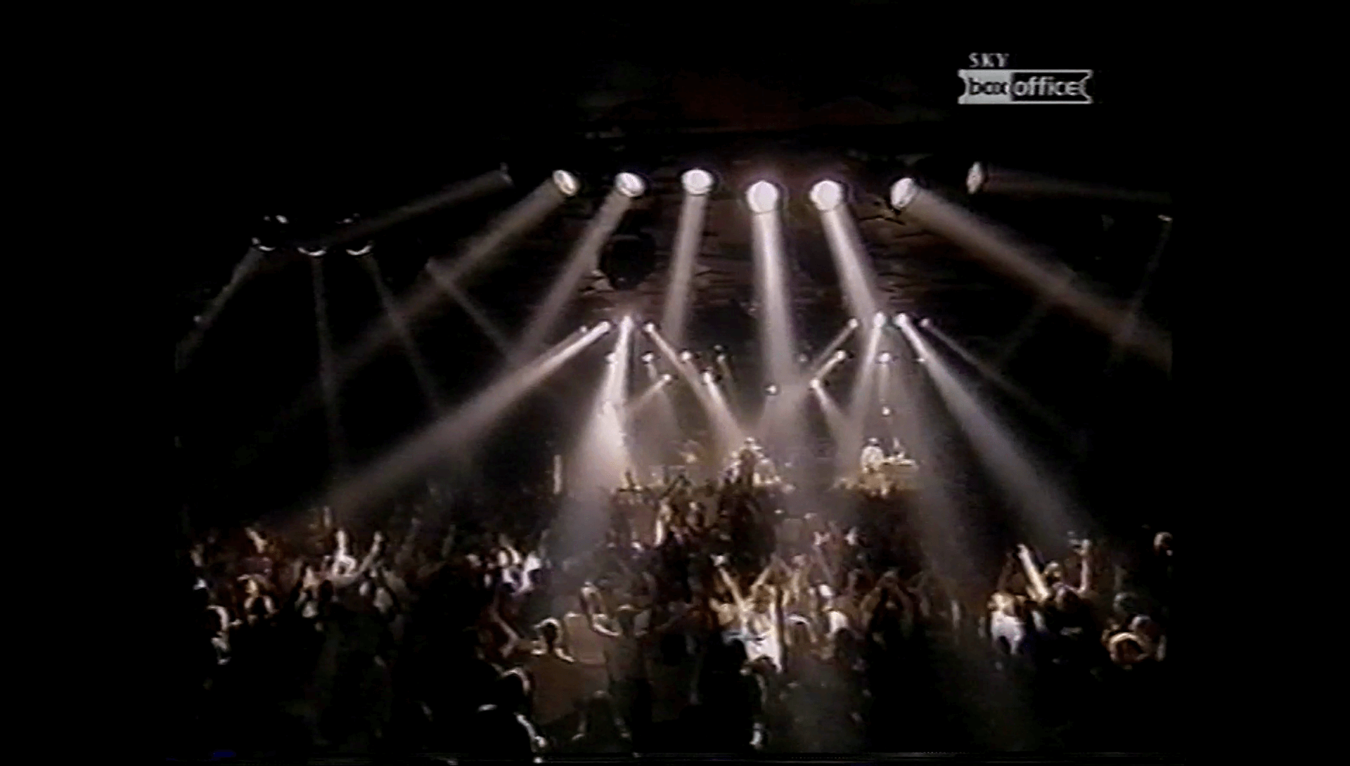 Oasis at Barrowlands; Glasgow, Scotland - October 13, 2001