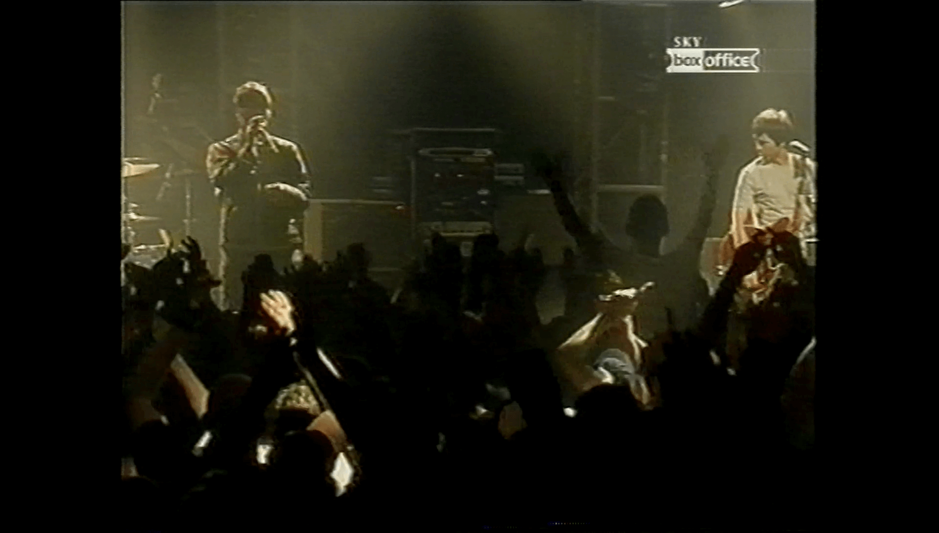 Oasis at Barrowlands; Glasgow, Scotland - October 13, 2001