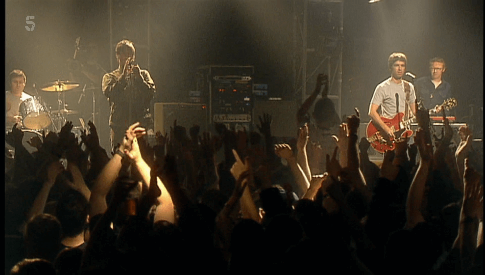 Oasis at Barrowlands; Glasgow, Scotland - October 13, 2001