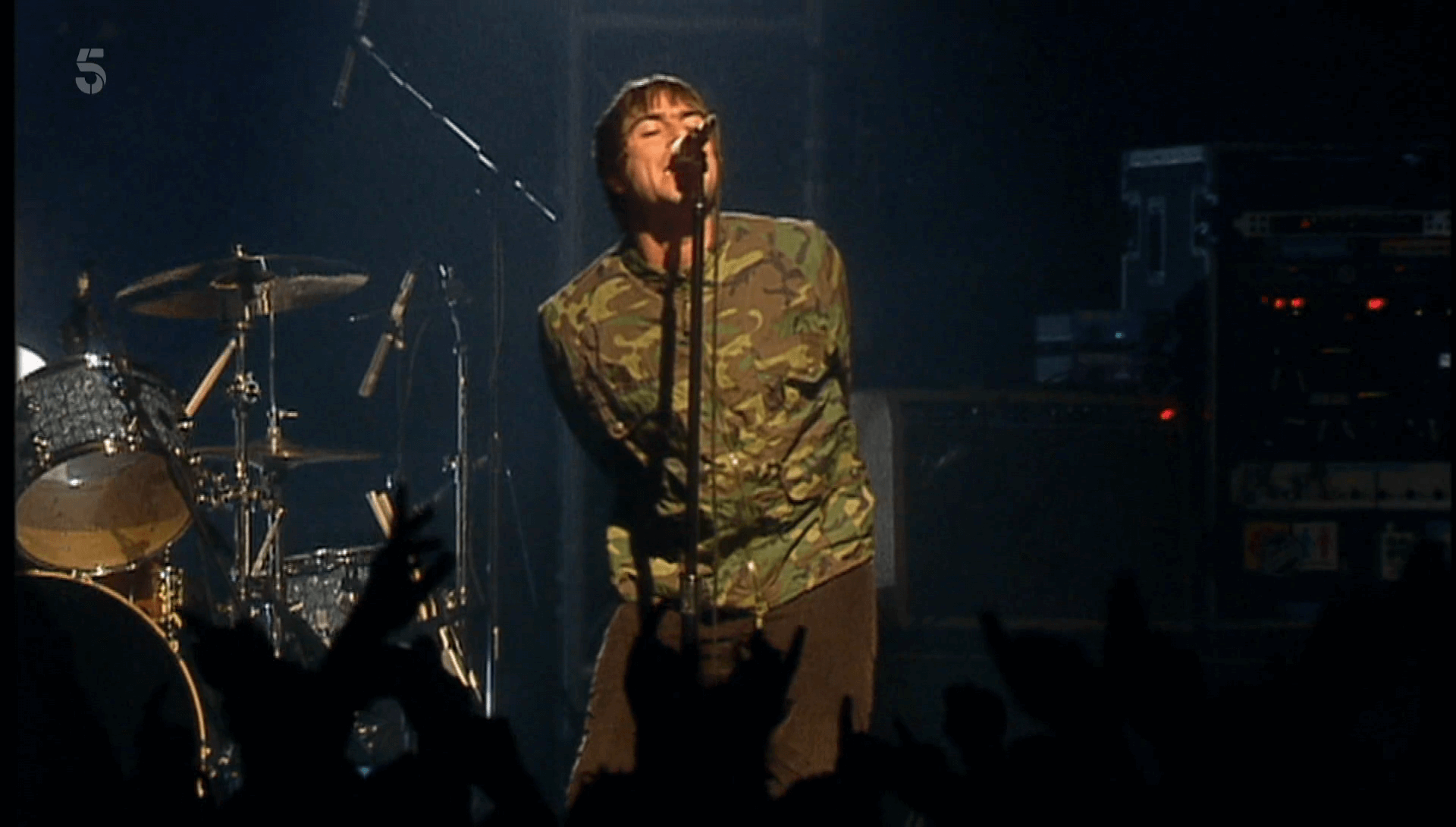 Oasis at Barrowlands; Glasgow, Scotland - October 13, 2001