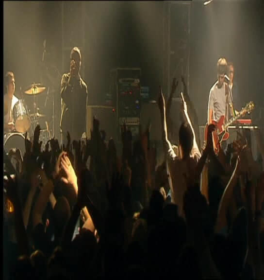 Oasis at Barrowlands; Glasgow, Scotland - October 13, 2001