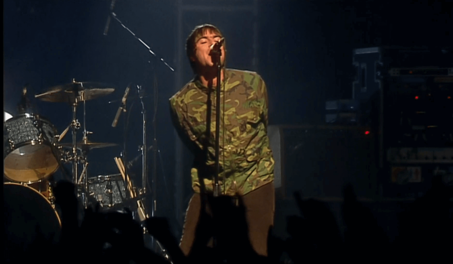 Oasis at Barrowlands; Glasgow, Scotland - October 13, 2001