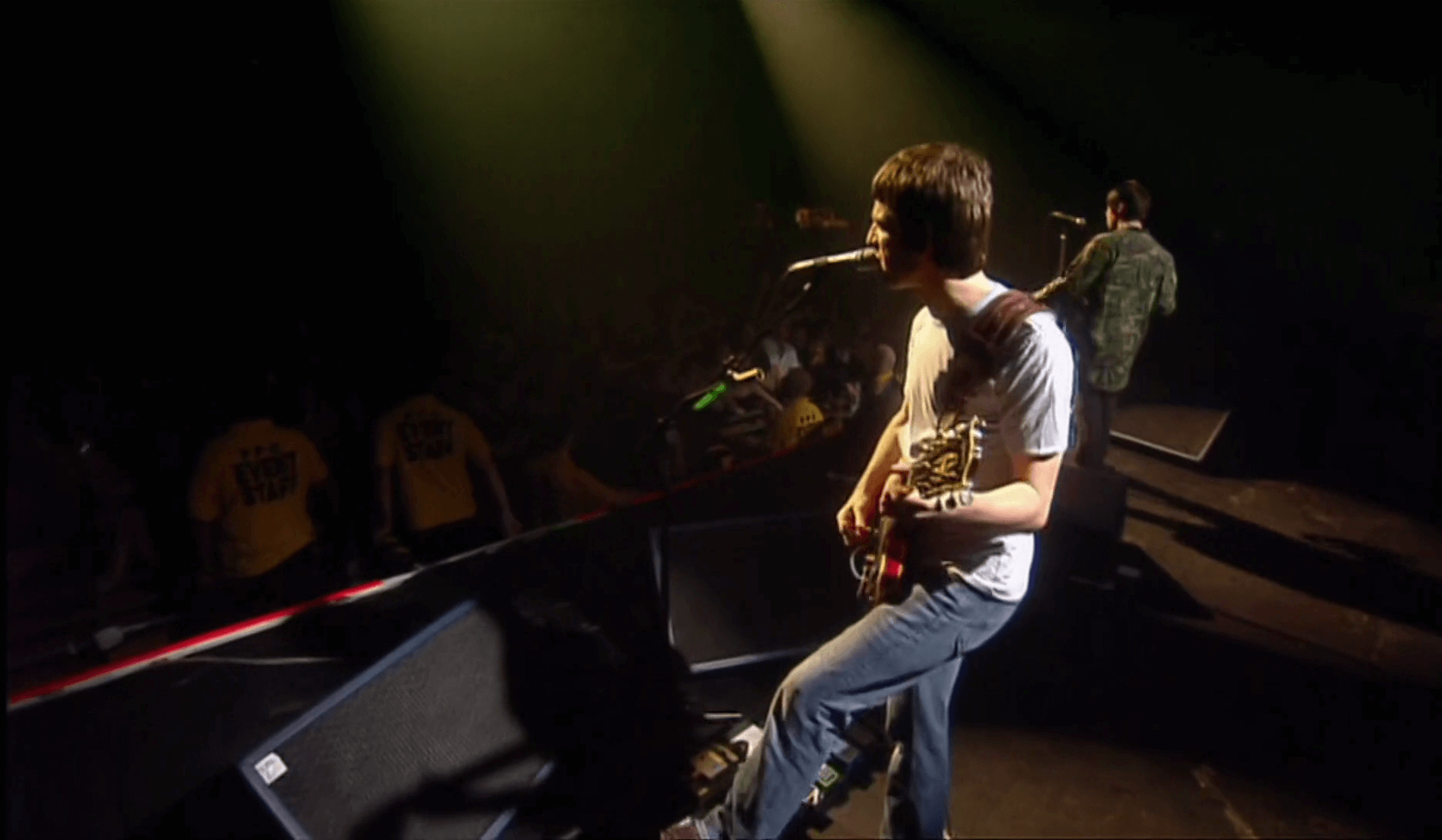 Oasis at Barrowlands; Glasgow, Scotland - October 13, 2001