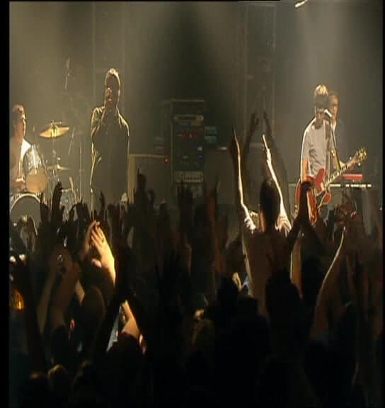 Oasis at Barrowlands; Glasgow, Scotland - October 13, 2001