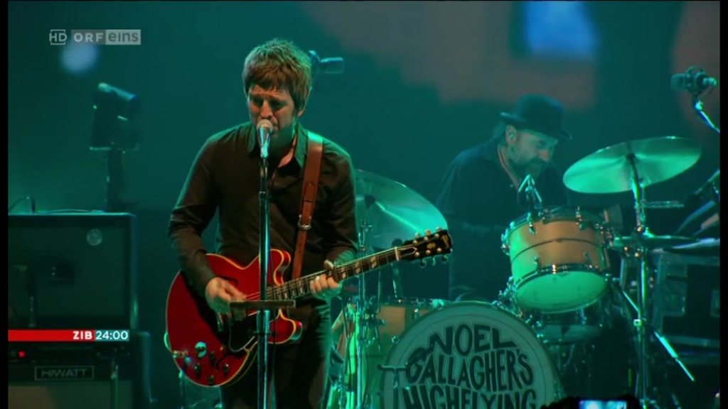 Noel Gallagher at Vienna Gasometer; Vienna, Austria - April 12, 2016